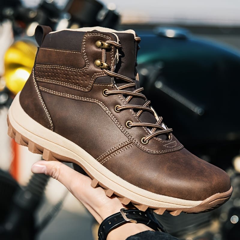 Bota Masculina Couro Resistente Vinson